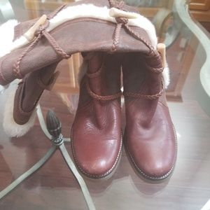 BCBG Shoes - LIKE NEW BCBG cognac, fur trimmed, toggle boot BCBG Shoes - LIKE NEW BCBG cognac, fur trimmed, toggle boot